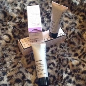 Mary Kay Bronze 5 matte-wear foundation